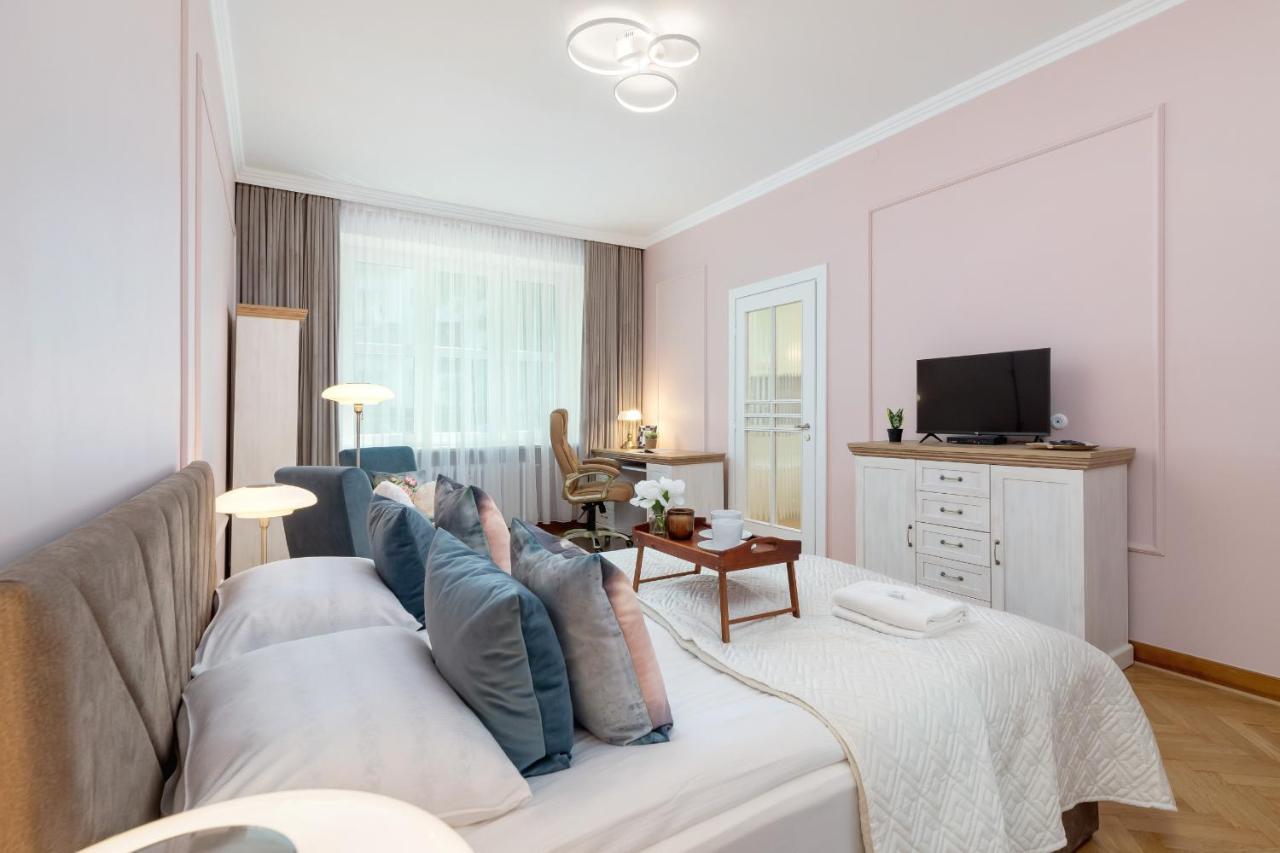 Luxurious & Unique Apartment Mickiewicza Cracow By Renters Prestige Краків Екстер'єр фото
