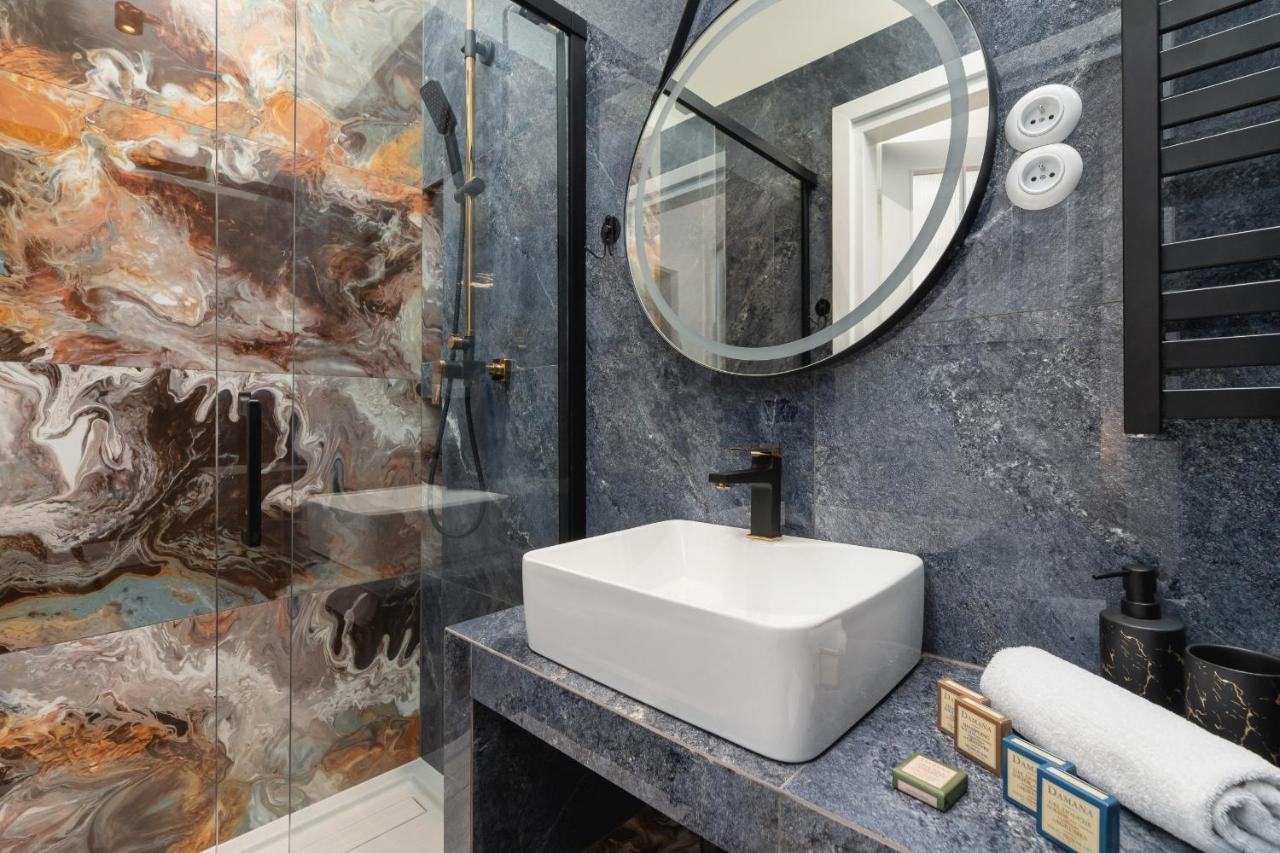 Luxurious & Unique Apartment Mickiewicza Cracow By Renters Prestige Краків Екстер'єр фото
