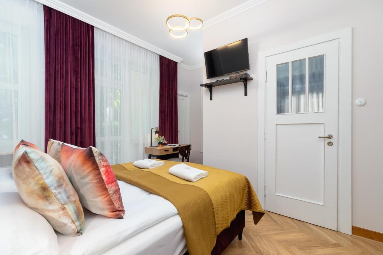 Luxurious & Unique Apartment Mickiewicza Cracow By Renters Prestige Краків Екстер'єр фото
